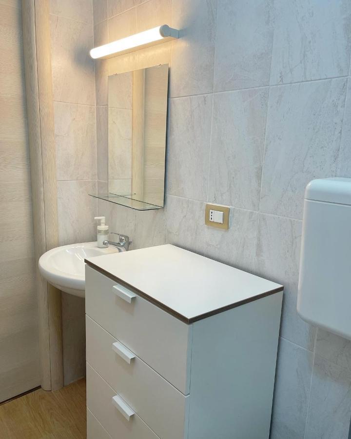 كاستيلاّماري دي ستا B&B Acqua Azzurra المظهر الخارجي الصورة